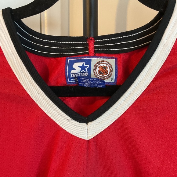 23. Vintage Chicago Blackhawks CCM Maska Jersey Size Medium Red 90s NHL Size XL - Picture 4 of 8
